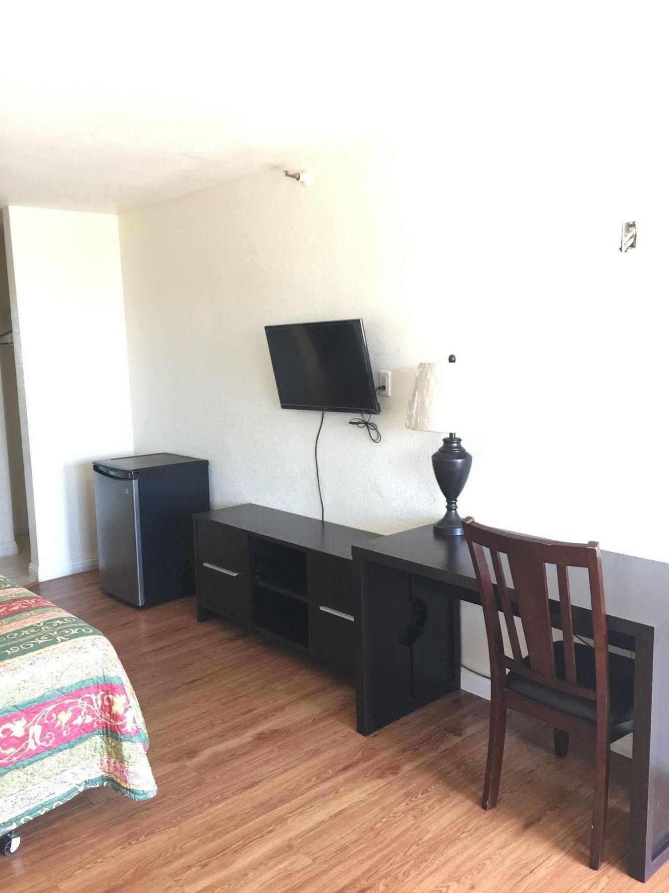 אל מונטה Budget Inn מראה חיצוני תמונה